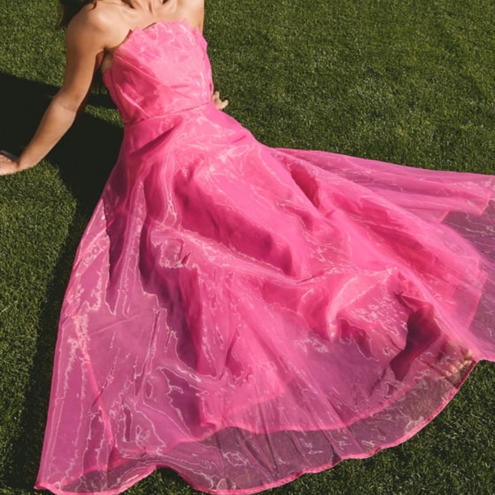 Lulus Serenity Hot Pink
Strapless Organza Maxi Dress Prom Dress
